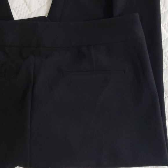 Tahari. NWOT. Black Straight Leg Dress Pants. Size M - Picture 5 of 12